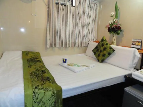 Hostel 16 Paris Guest House Block E Reception 10Th Floor Hong Kong