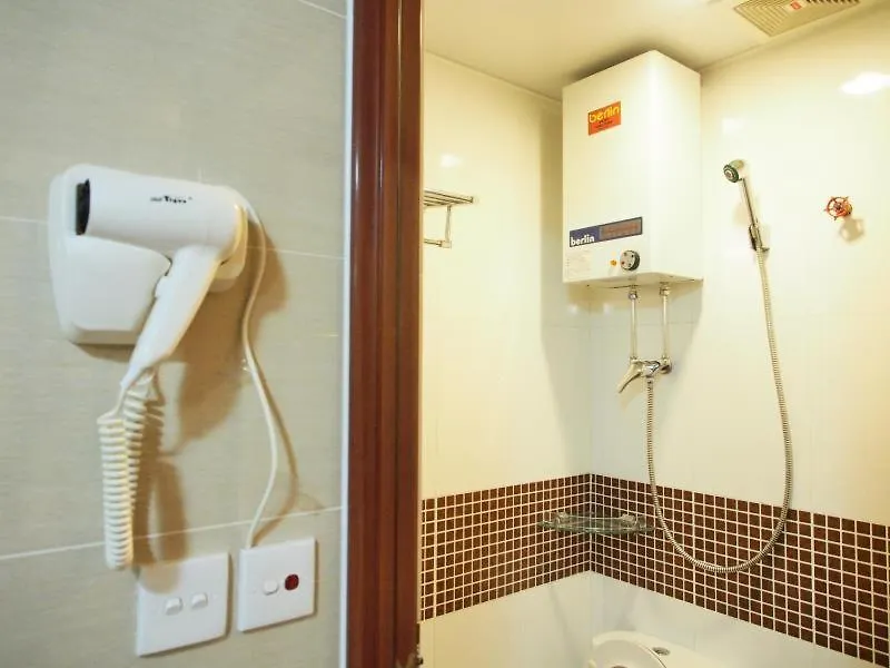 Hostel 16 Paris Guest House Block E Reception 10Th Floor Hong Kong China