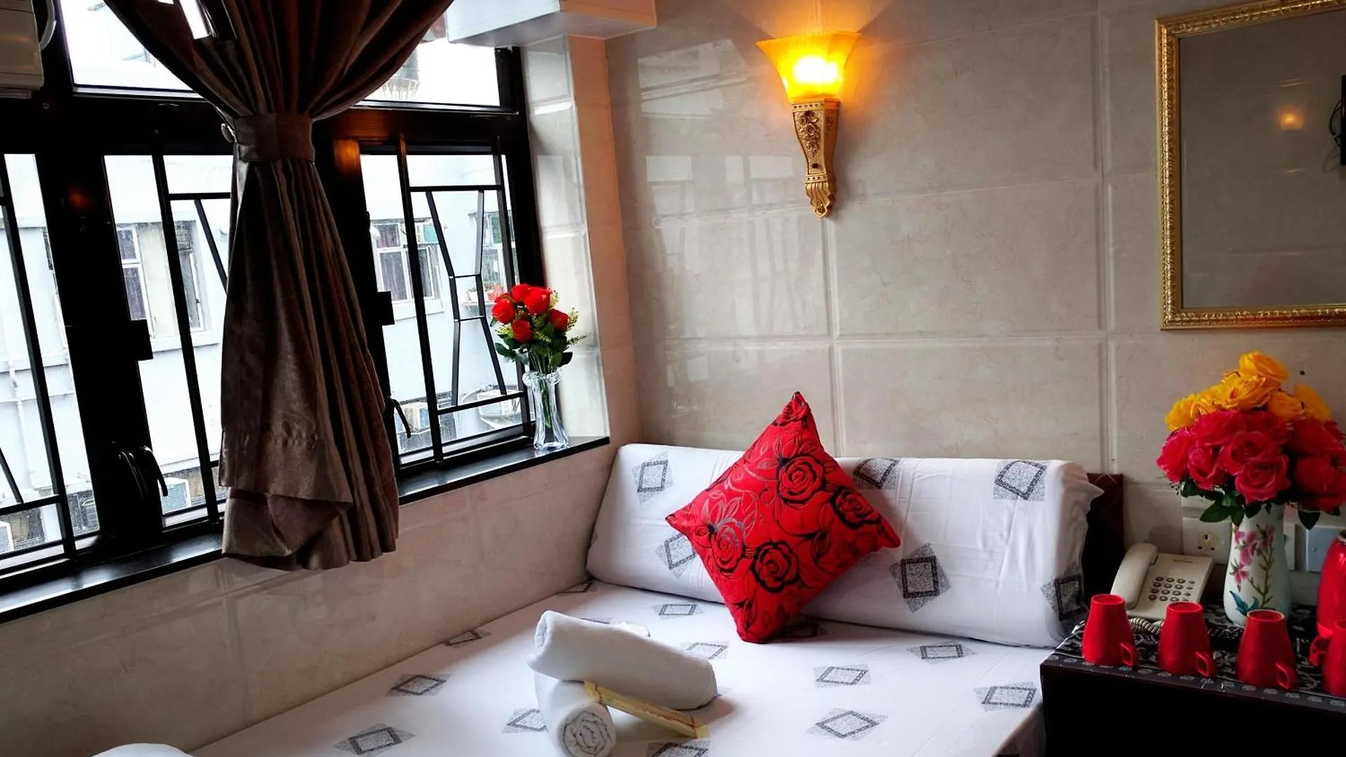 Hostel 16 Paris Guest House Block E Reception 10Th Floor Hong Kong