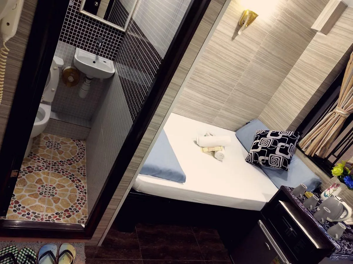 Hostel 16 Paris Guest House Block E Reception 10Th Floor Hong Kong